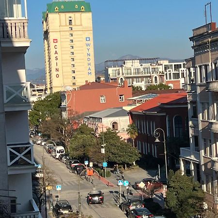 Апартаменты От Зуры Batumi Zewnętrze zdjęcie